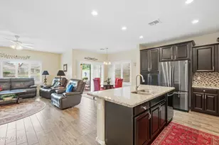 18047 W Statler St, Surprise, AZ 85388 - Photo 8