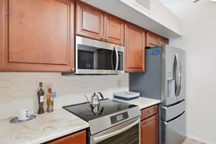 17218 N 125th Ave, Sun City West, AZ 85375 - Photo 12