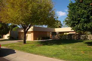 15637 N Cameo Dr, Sun City, AZ 85351 - Photo 2