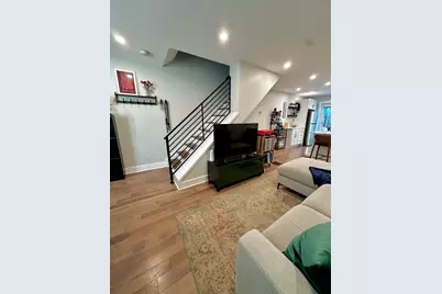 605 Dudley St, Philadelphia, PA 19148 - Photo 4
