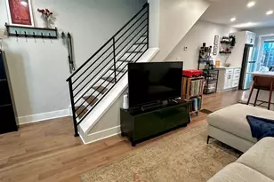 605 Dudley St, Philadelphia, PA 19148 - Photo 4