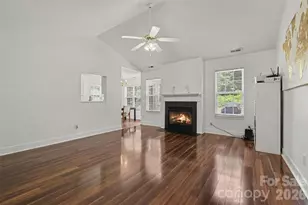 4437 Craven Hill Dr, Charlotte, NC 28216 - Photo 6