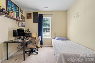 4437 Craven Hill Dr, Charlotte, NC 28216 - Photo 16