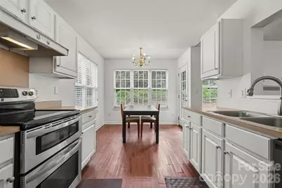4437 Craven Hill Dr, Charlotte, NC 28216 - Photo 10