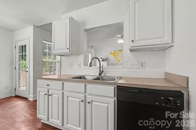 4437 Craven Hill Dr, Charlotte, NC 28216 - Photo 12