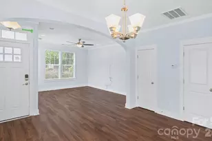 3134 Bending Birch Pl, Charlotte, NC 28206 - Photo 6