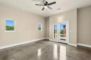 911 Lauder Dr, Spicewood, TX 78669 - Photo 30