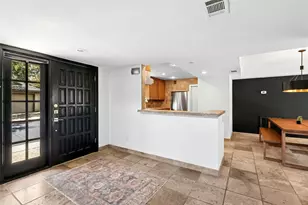 103 Birdie Dr, The Hills, TX 78738 - Photo 10