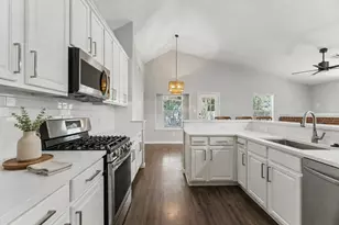 10629 Hendon St, Austin, TX 78748 - Photo 2