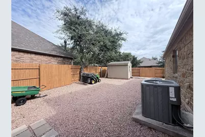 3721 Hermann St, Round Rock, TX 78681 - Photo 4