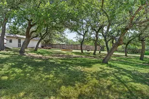 700 Rogart Dr, Briarcliff, TX 78669 - Photo 26
