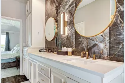 21 Tournament Way, The Hills, TX 78738 - Photo 20