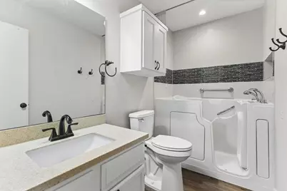 8000 Forest Mesa Dr #B, Austin, TX 78759 - Photo 12