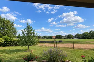 135 Pinehurst St, Marble Falls, TX 78654 - Photo 2