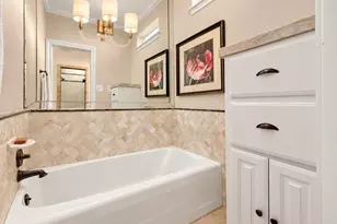 18607 Point Lookout Dr, Nassau Bay, TX 77058 - Photo 38