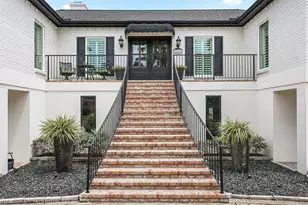 18607 Point Lookout Dr, Nassau Bay, TX 77058 - Photo 10