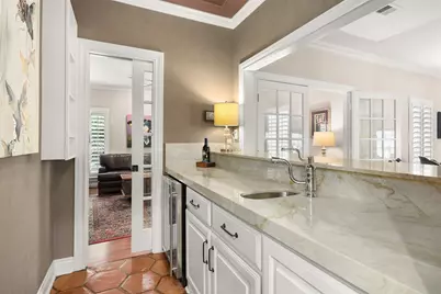 18607 Point Lookout Dr, Nassau Bay, TX 77058 - Photo 20