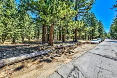 941 Silver Dollar Avenue, South Lake Tahoe, CA 96150 - Photo 6