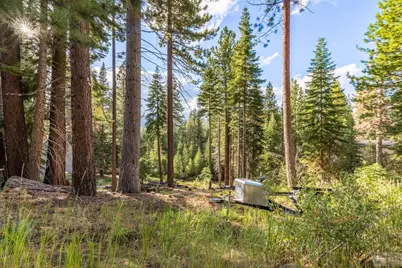 1428 Skyline Drive, South Lake Tahoe, CA 96150 - Photo 20