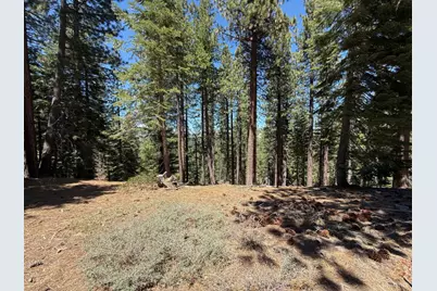 1578 Skyline Drive, South Lake Tahoe, CA 96150 - Photo 2