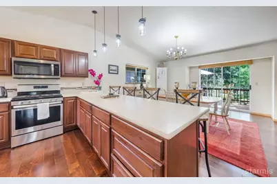 980 Kekin Street, South Lake Tahoe, CA 96150 - Photo 6