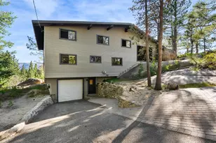 1082 Mountain Canary Dr, South Lake Tahoe, CA 96150 - Photo 2