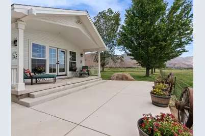 801 Larson Lane, Coleville, CA 96107 - Photo 28