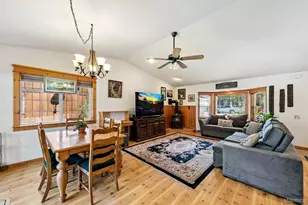 2182 Lindenwood Dr, South Lake Tahoe, CA 96150 - Photo 8