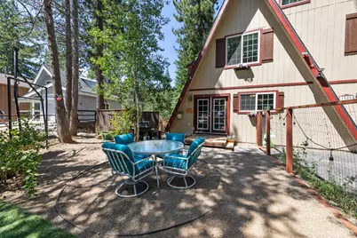 1589 Cree Street, South Lake Tahoe, CA 96150 - Photo 2