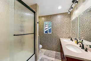 1575 Crystal Air Dr, South Lake Tahoe, CA 96150 - Photo 32