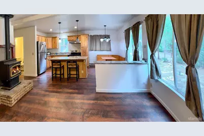 17581 Strawberry Court, Twin Bridges, CA 95735 - Photo 6