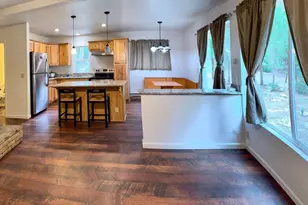 17581 Strawberry Ct, Twin Bridges, CA 95735 - Photo 6