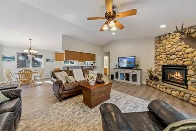 1567 Ojibwa Street, South Lake Tahoe, CA 96150 - Photo 6