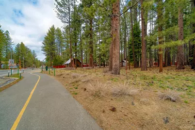 1145 Sierra Boulevard, South Lake Tahoe, CA 96150 - Photo 18