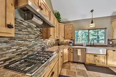 539 Wintoon Drive, South Lake Tahoe, CA 96150 - Photo 18
