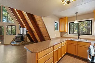 1889 Normuk St, South Lake Tahoe, CA 96150 - Photo 10