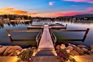 222 Beach Dr, South Lake Tahoe, CA 96150 - Photo 2