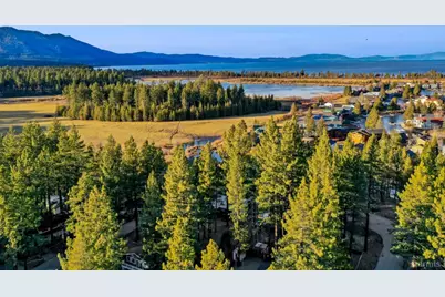 2139 Lukins Way, South Lake Tahoe, CA 96150 - Photo 2