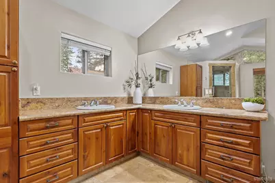 1072 Turnback Trail, South Lake Tahoe, CA 96150 - Photo 32