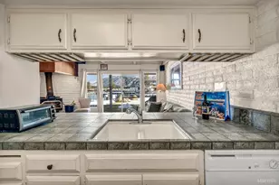 439 Ala Wai Blvd, South Lake Tahoe, CA 96150 - Photo 16