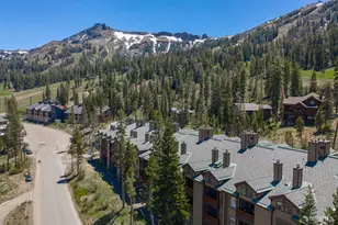 39 Palisades Dr, Kirkwood, CA 95646 - Photo 26