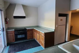 1080 Julie Ln, South Lake Tahoe, CA 96150 - Photo 32