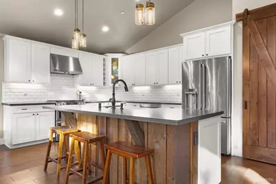 1640 Nadowa Street, South Lake Tahoe, CA 96150 - Photo 8