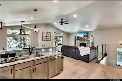 1125 Dedi Avenue, South Lake Tahoe, CA 96150 - Photo 6