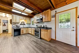 1832 Nez Perce Dr, South Lake Tahoe, CA 96150 - Photo 8