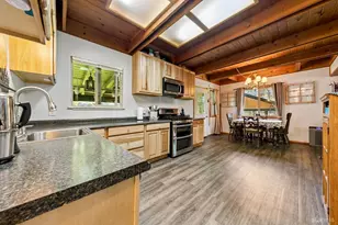 1832 Nez Perce Dr, South Lake Tahoe, CA 96150 - Photo 10