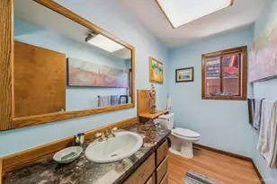 2020 Aloha Dr, South Lake Tahoe, CA 96150 - Photo 18