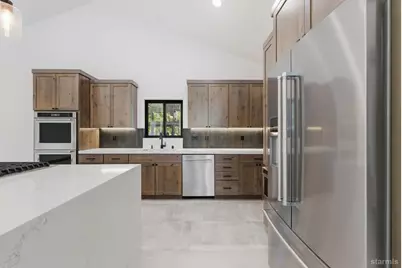 2113 Mandan Street, South Lake Tahoe, CA 96150 - Photo 16