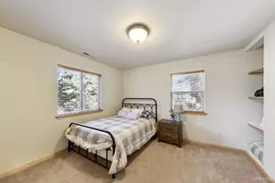 2050 Lukins Way, South Lake Tahoe, CA 96150 - Photo 16