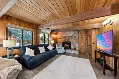 1796 Skyline Drive, South Lake Tahoe, CA 96150 - Photo 4